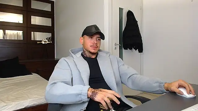 ElijahThorne online show from 02/05/26, 06:42