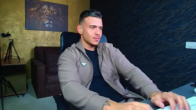 ElijahThorne online show from 04/24/26, 06:37