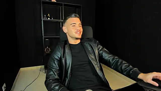 ElijahThorne online show from 04/16/26, 06:58