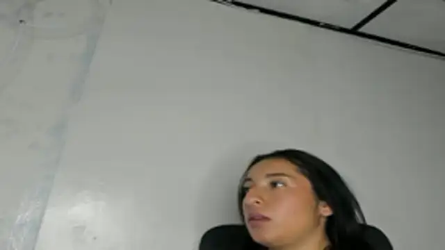 kira-stormm online show from 03/17/26, 01:36