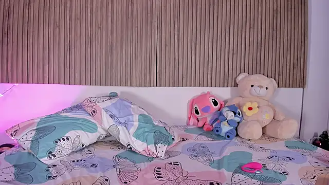 Hayley-Fox online show from 02/26/26, 01:27