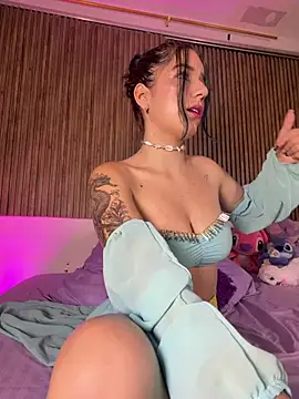 Hayley-Fox online show from 04/18/26, 01:08