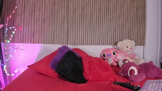 Hayley-Fox online show from 02/08/26, 01:03