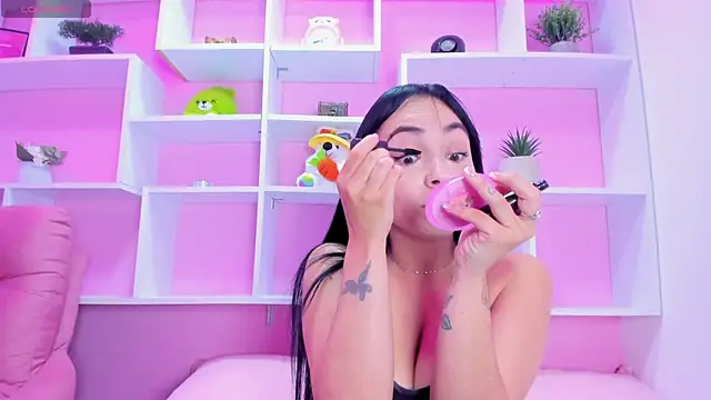 Snapshot of kittyMelvis chatting on 01/08/26, 11:38 kittyMelvis online show from 01/08/26, 11:38