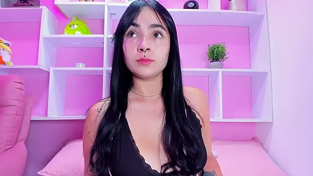 Snapshot of kittyMelvis chatting on 12/14/25, 05:18 kittyMelvis online show from 12/14/25, 05:18