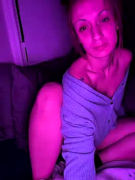 LexiLuxi online show from 12/17/25, 06:29