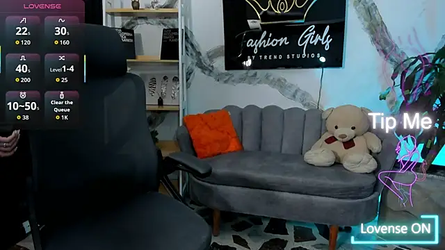 RenataMason online show from 12/19/25, 12:40