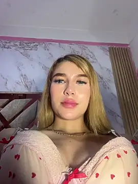 valeryfox   online show from 12/05/25, 12:59