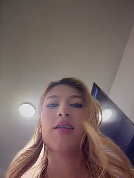 valeryfox   online show from 06/26/26, 12:38