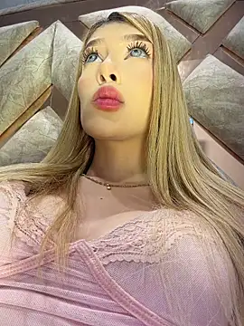 valeryfox   online show from 07/01/26, 12:00