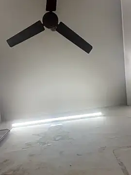 Snapshot of ClassyQueen chatting on 11/21/25, 03:44 ClassyQueen online show from 11/21/25, 03:44