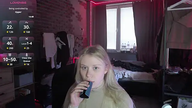 mollydollka online show from 11/24/25, 07:30