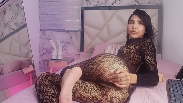 Snapshot of lili_jhonson chatting on 02/04/26, 11:49 lili jhonson online show from 02/04/26, 11:49