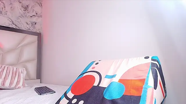 Snapshot of lili_jhonson chatting on 12/03/25, 12:15 lili jhonson online show from 12/03/25, 12:15