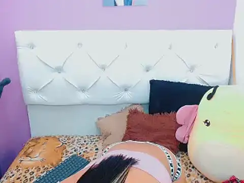 xwetdreamsx online show from 11/27/25, 05:46