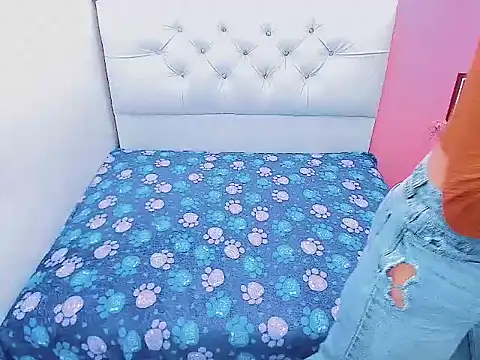 xwetdreamsx online show from 04/07/26, 08:21