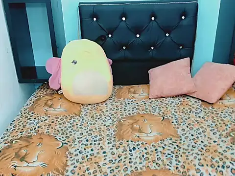 xwetdreamsx online show from 12/15/25, 07:20