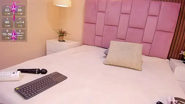 Snapshot of kathe_asian chatting on 12/18/25, 12:09 kathe asian online show from 12/18/25, 12:09