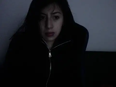 Snapshot of luisa_homes chatting on 12/18/25, 09:58 luisa homes online show from 12/18/25, 09:58