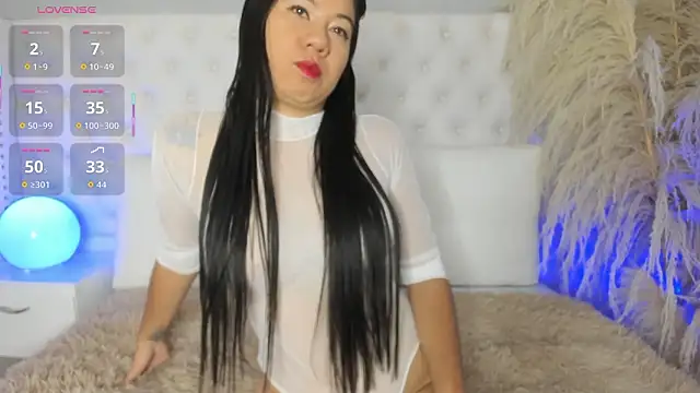 Snapshot of lunaa_hart chatting on 02/27/26, 04:01 lunaa hart online show from 02/27/26, 04:01