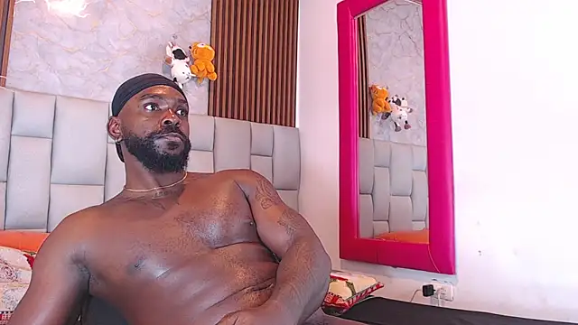 BlackEmperador online show from 12/20/25, 05:32