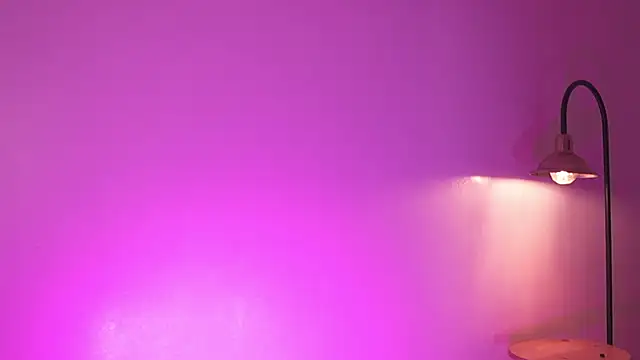 Mackenzie Lia online show from 12/03/25, 07:02