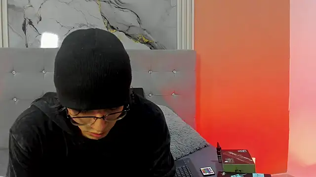 eren jeager online show from 04/29/26, 01:32