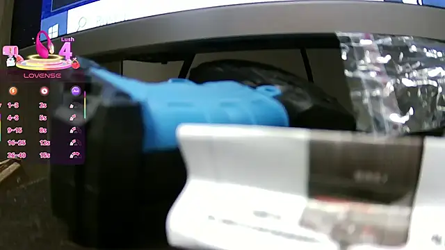 katthyasmitth online show from 11/25/25, 09:37