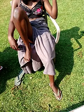 Snapshot of VirginPrincess06 chatting on 12/04/25, 01:10 VirginPrincess06 online show from 12/04/25, 01:10