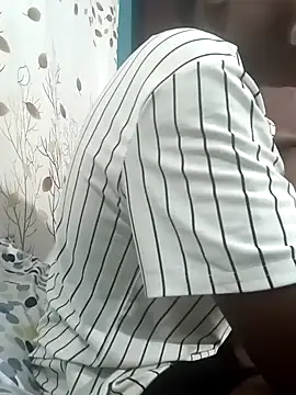 VirginPrincess06 online show from 01/18/26, 12:14