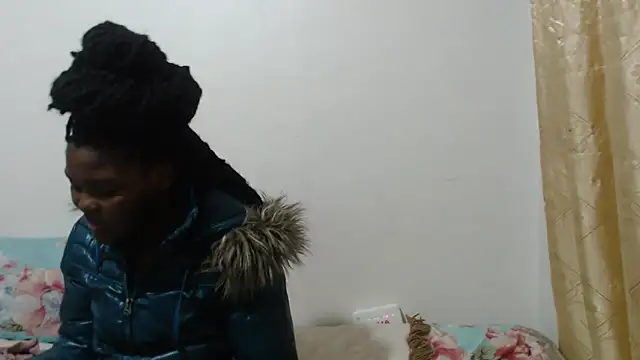 VirginPrincess06 online show from 05/05/26, 08:12