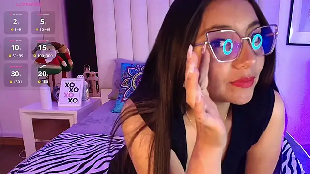 Mara Wolf01 online show from 11/25/25, 07:36