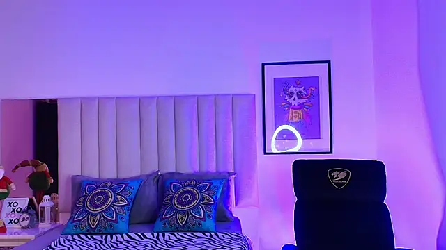 Mara Wolf01 online show from 11/28/25, 07:47