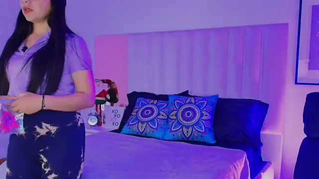 Mara Wolf01 online show from 12/17/25, 08:25