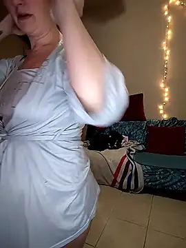 LaylaLucis online show from 02/06/26, 09:44