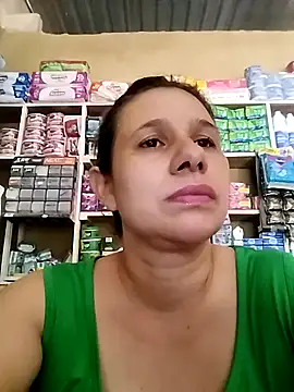 MIA-LARIOS online show from 05/06/26, 02:32