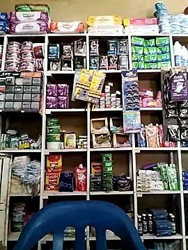 MIA-LARIOS online show from 04/28/26, 03:27