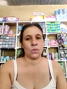 Snapshot of MIA-LARIOS chatting on 04/03/26, 04:13 MIA-LARIOS online show from 04/03/26, 04:13