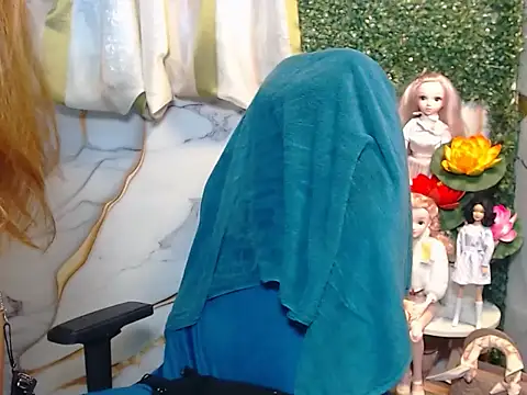 imadriana12 online show from 12/05/25, 03:10