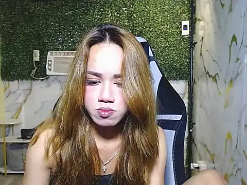 imadriana12 online show from 11/26/25, 06:19