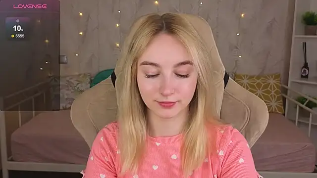 Shy Polly online show from 06/07/26, 12:05