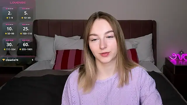 Shy Polly online show from 03/08/26, 12:05