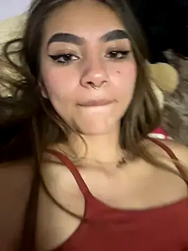 Yunaraa online show from 11/26/25, 03:28