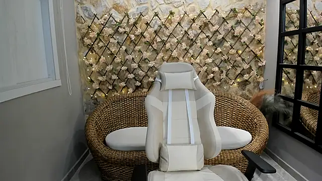 TATTOOSEXDOLL online show from 12/01/25, 07:04