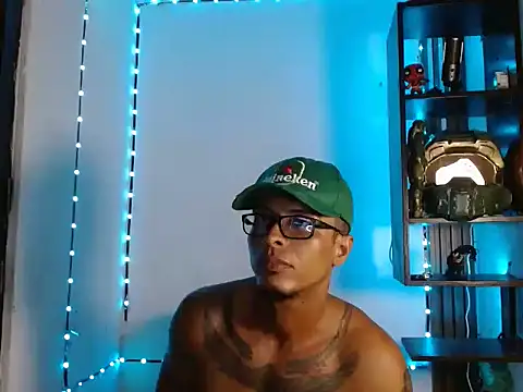 bigblackmen117uncs online show from 11/21/25, 05:17