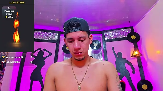 Sebastian Smith   online show from 03/18/26, 11:24