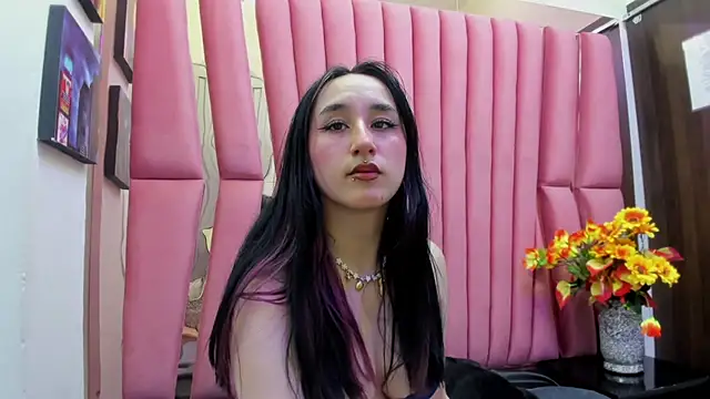 CharlotteStuart online show from 02/22/26, 05:10