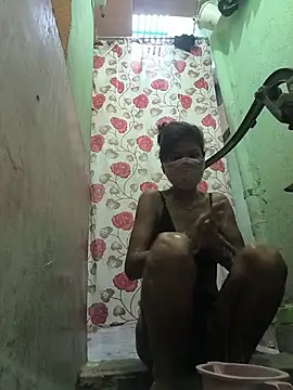 Laxmidevi000 online show from 05/26/26, 12:42