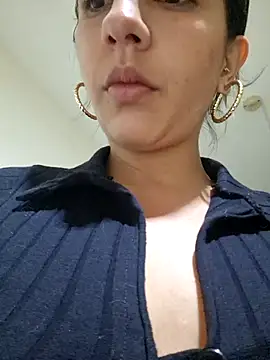 Monitaxhot online show from 11/26/25, 01:05