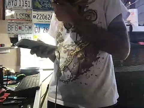 Snapshot of SinlessFreedom7 chatting on 02/20/26, 06:32 SinlessFreedom7 online show from 02/20/26, 06:32